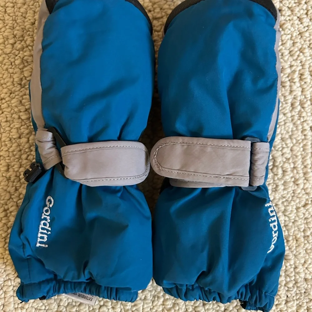 Unisex Gordini Toddler Easy On Mitten, XS like new! Waterproof and warm!